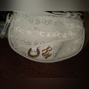 Small little shoulder purse never worn